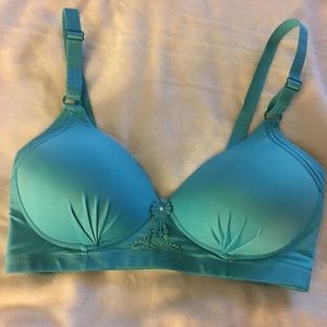 Turquoise Bra 36D NO UNDERWIRE
